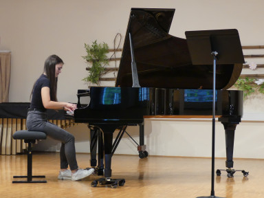 Absolventski nastop učencev klavirja Hermine Jakopič